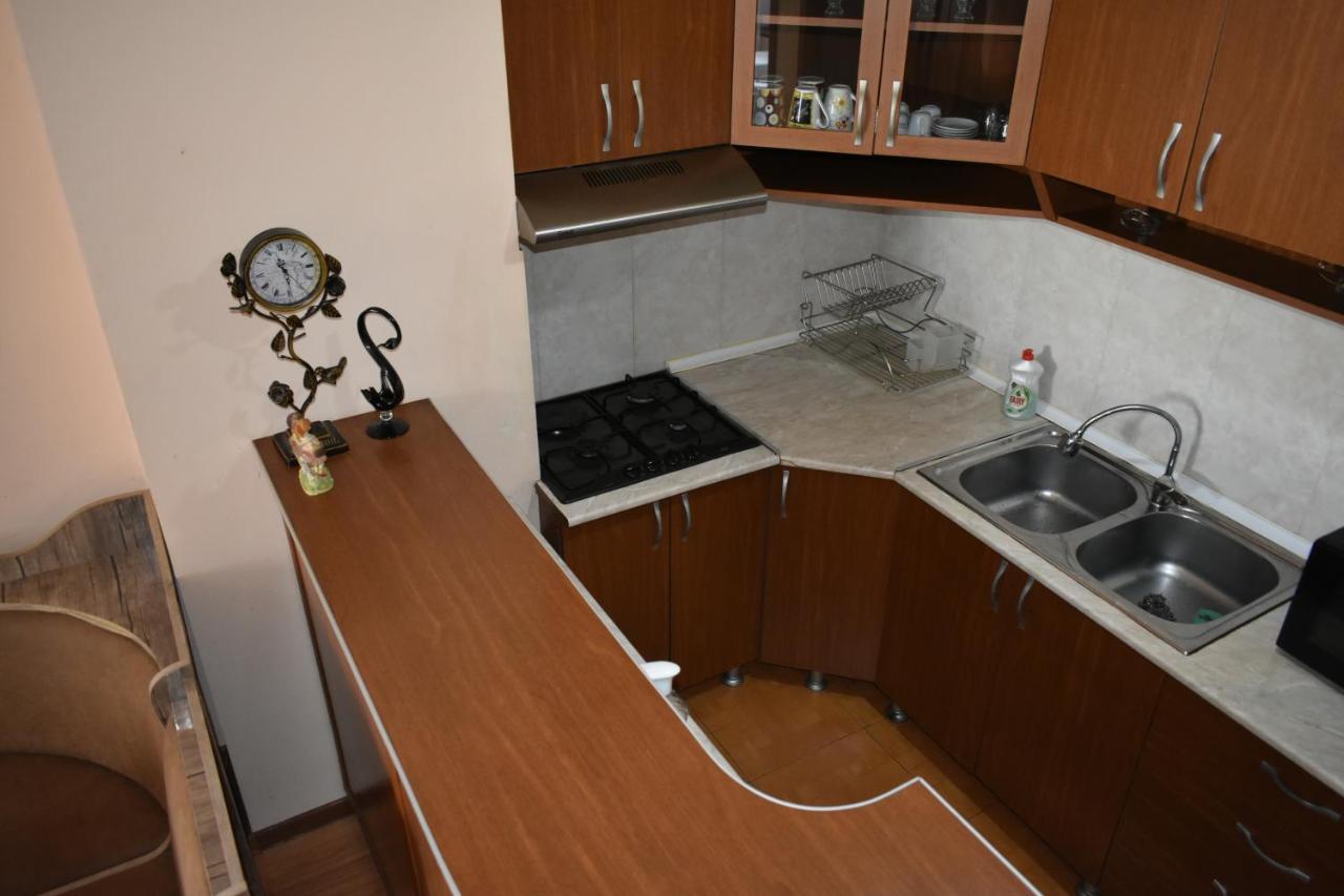 Ucha'S Apartment Μπατούμι Εξωτερικό φωτογραφία