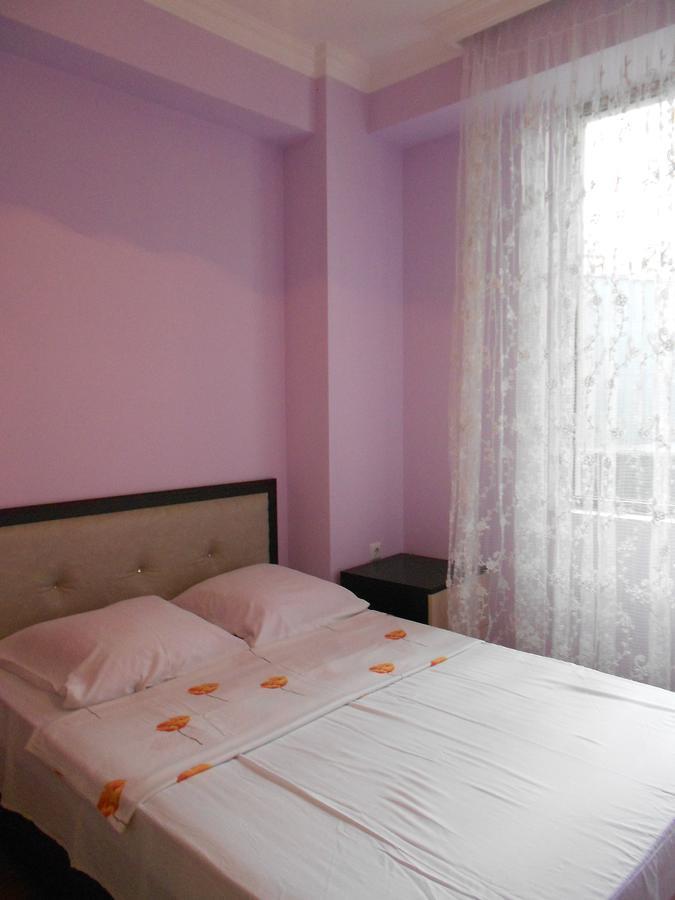 Ucha'S Apartment Μπατούμι Εξωτερικό φωτογραφία