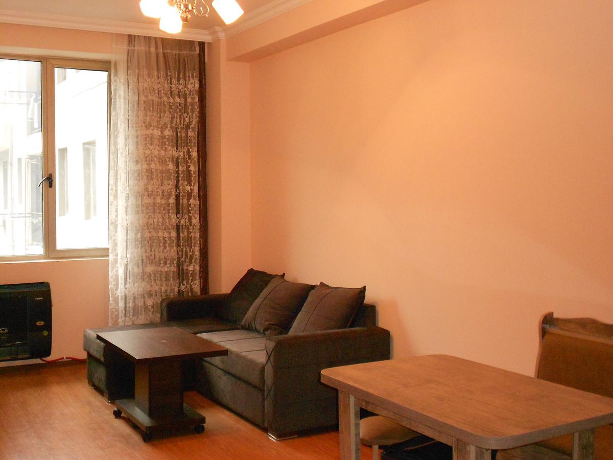 Ucha'S Apartment Μπατούμι Εξωτερικό φωτογραφία