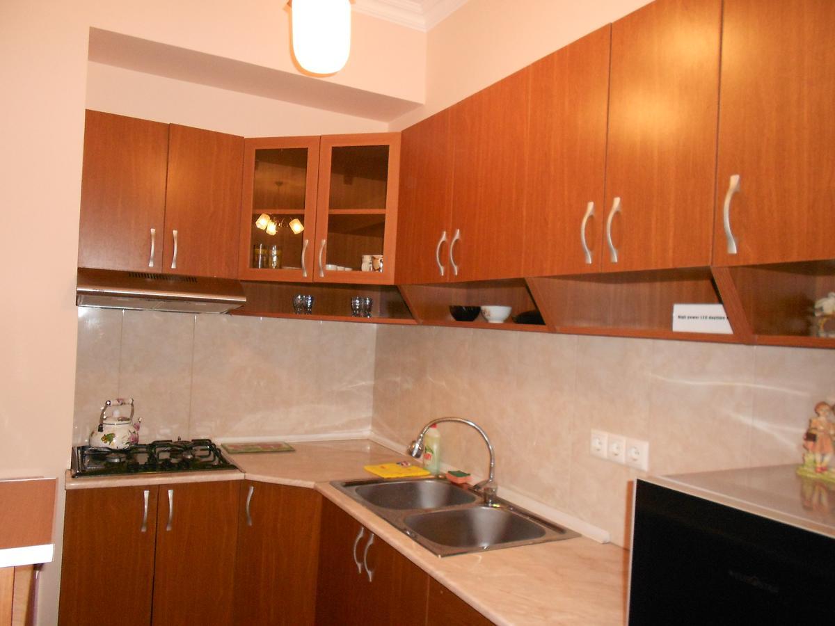 Ucha'S Apartment Μπατούμι Εξωτερικό φωτογραφία